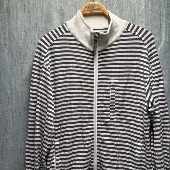 Lululemon Striped Zip-Up Jacket size 10 - Picture 3 of 11